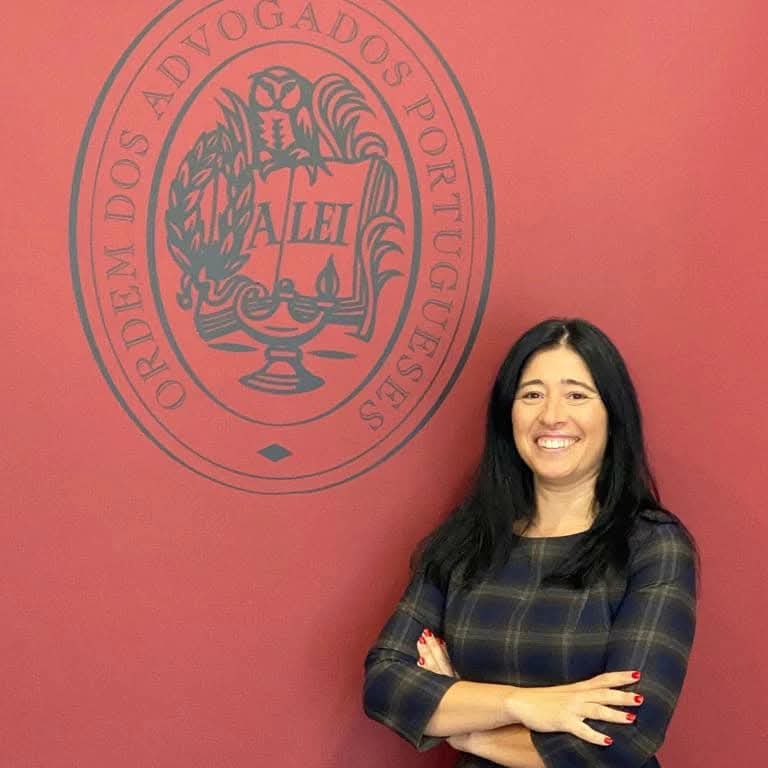 Carla Elisa Fernandes – Advogada